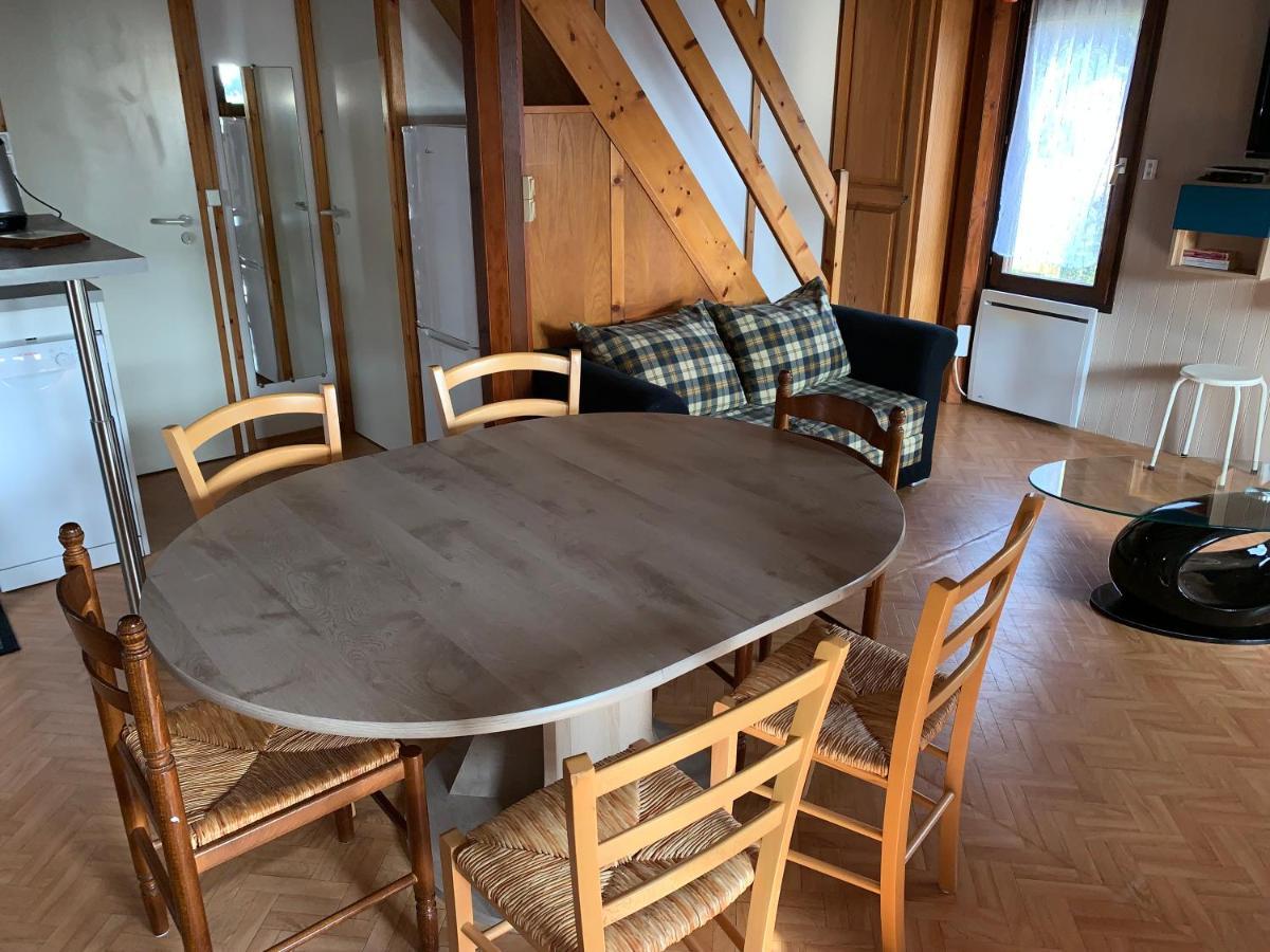 Chaleureux chalet en bord de mer Merville-Franceville-Plage Extérieur photo
