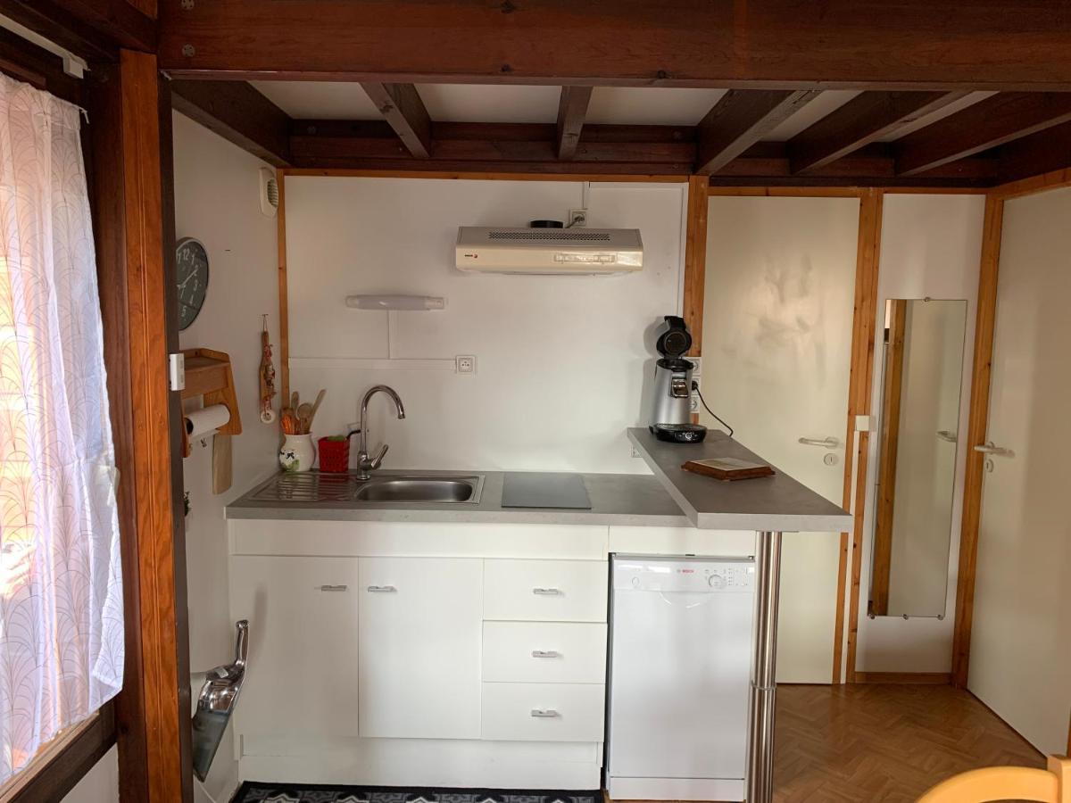 Chaleureux chalet en bord de mer Merville-Franceville-Plage Extérieur photo