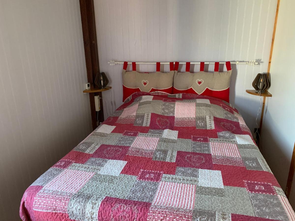 Chaleureux chalet en bord de mer Merville-Franceville-Plage Extérieur photo